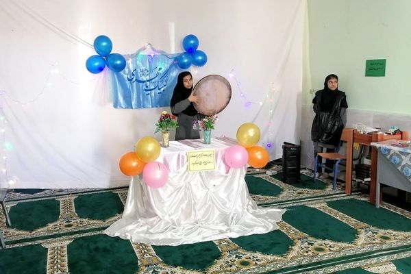 جشن ولادت امام زمان(عج) دردبیرستان حاج مهدی روحانی خلیل آباد