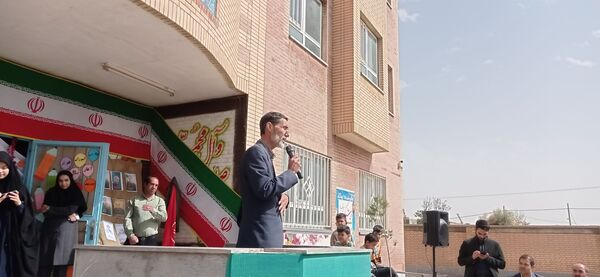 جشن شکوفه ها در مدرسه شهید محمدی شهر نسر
