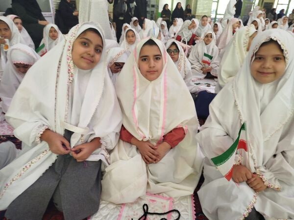 بزرگ‌ترین مراسم جشن تکلیف دانش‌آموزان پایه سوم ابتدایی شهرستان مراغه 