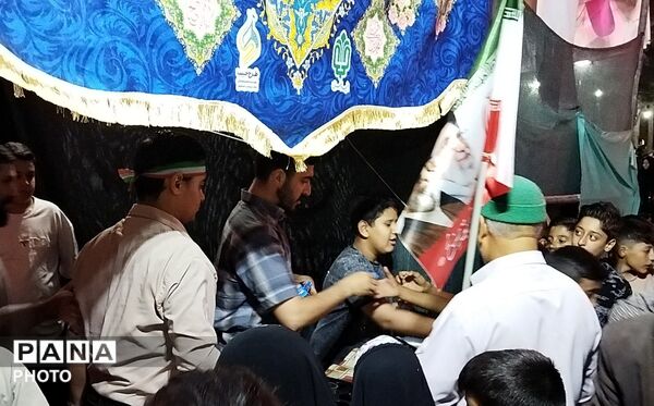 چایخانه بلوار جمهوری در نود و پنجمین شب از اجتماعات 