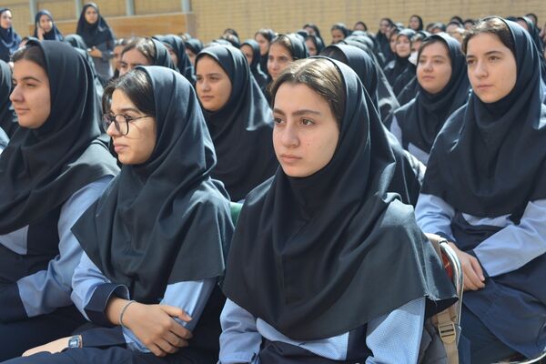 مهر زنگ روشنایی، امید و مقاومت