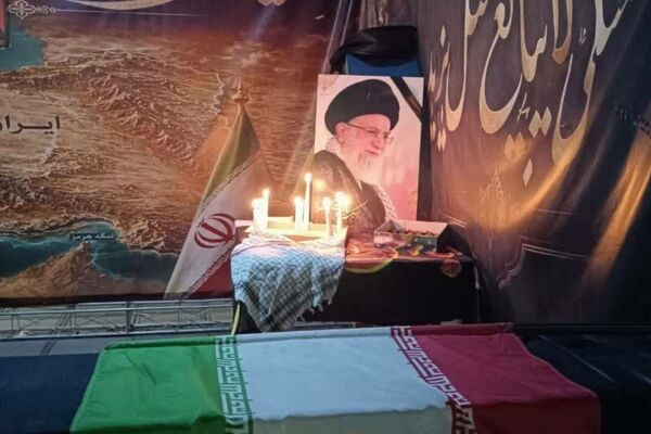 حماسه‌ مهربانی در جوارِ خورشید در سوگِ رهبر، جهان را به تحسین واداشت