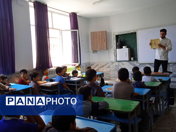 دهمین دوره تدریس جهادی وتر توسط دانشجویان تربیت دبیری در مشهد