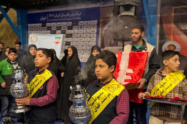 جشن روز پدر در سالن گلعباسی ورامین ؛ حضوریک هزار نفر از  پدران دانش آموزان گل‌های نمونه