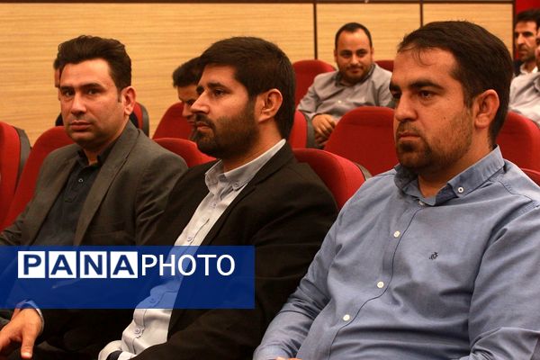  همایش تکریم از مقام معلم در اردوگاه شهید منتظری با حضور مسئولان بهارستان‌2