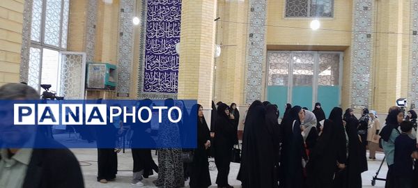 حضور پرشور مردم کرج در پای صندوق‌های رای