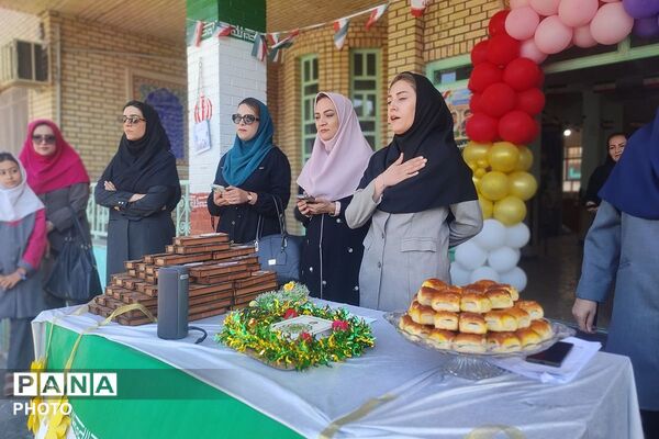 جشن شکوفه‌ها در مدارس هدی و شهید معظم شهرستان قدس با یاد دانش آموزان میناب 