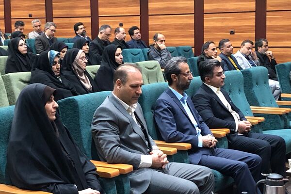 برگزاری جلسه مدیران با حضور فعال مسئولان آموزش و پرورش و اداره کل شهرستانهای تهران در ناحیه دو شهرری