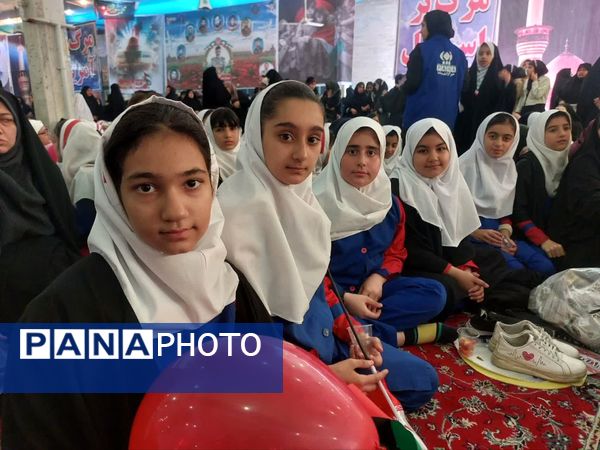 حماسه حضور نوجوانان کردکوی در روز دانش‌آموز