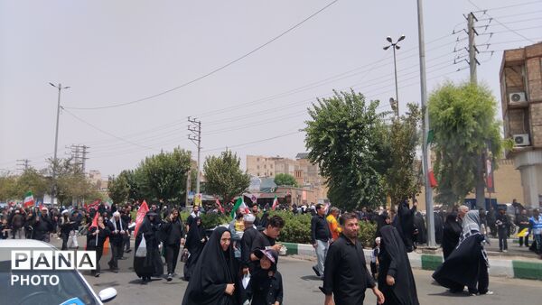 روایتِ تصویری از یک بدرقه تاریخی در قم