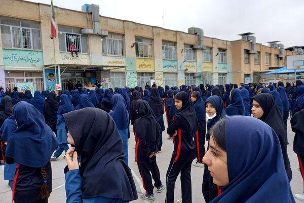 المپیاد ورزشی درون مدرسه‌ای در دبیرستان شاهد فیض ناحیه ۳ شیراز