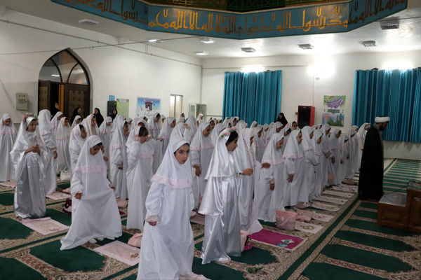 جشن تکلیف دانش‌آموزان دختر مدرسه سما شیروان