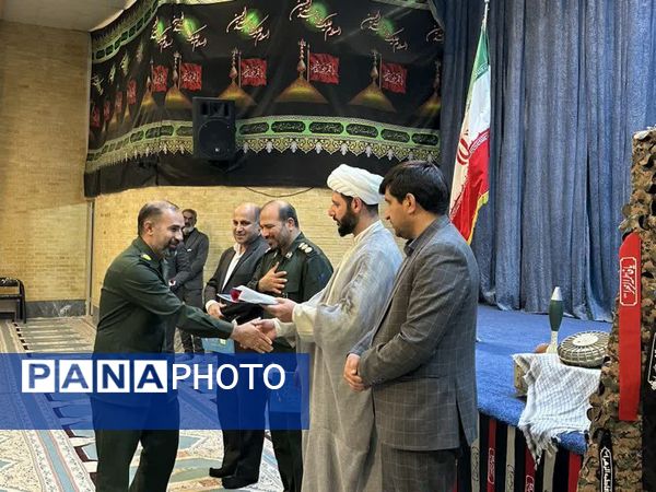 اجتماع پرشور مردم و بسیجیان مومن صفادشت در نماز جمعه 