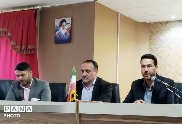 آیین تجلیل از منتخبین کشوری، استانی و منطقه ای طرح و برنامه های حوزه  آموزش  کلات