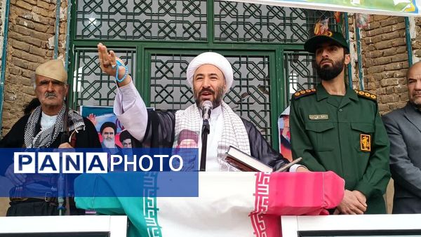 حضور پرشور و وحدت‌آفرین مردم در راهپیمایی ۲۲ بهمن