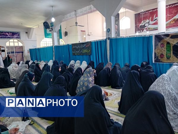 حضور دانش‌آموزان دبیرستان فاطمه الزهرا(س) و کوثر در نماز جمعه