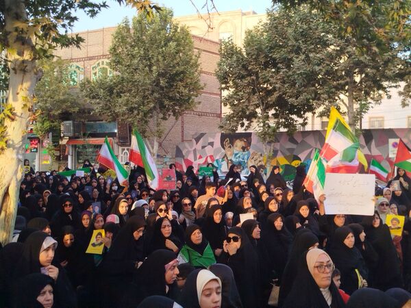 ملت ایران سکوت نخواهد کرد