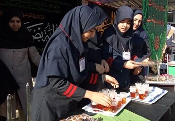 مراسم عزاداری شهادت حضرت فاطمه زهرا(س) در آموزشگاه فرزانگان ملارد