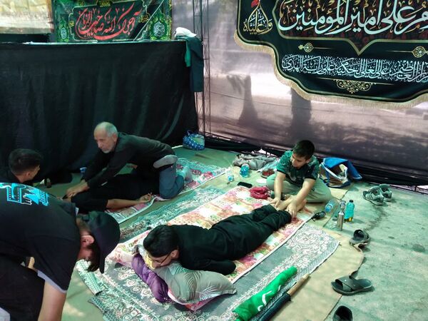 برپایی موکب شهدای شاهنامه و شهرداری منطقه ۱۲ و پذیرایی از زائران امام رضا (ع) در مشهد 