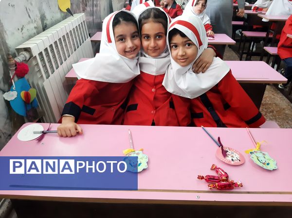 زنگ شکوفه‌ها در شهرستان عباس‌آباد به صدا درآمد