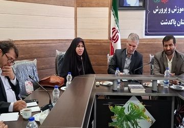 برگزاری جلسه شورای آموزش و پرورش پاکدشت با محوریت گرامیداشت مقام معلم