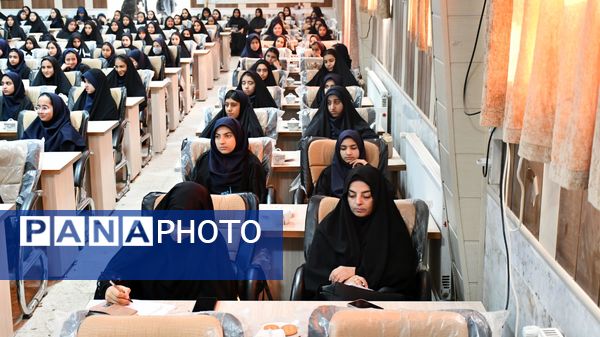 کارگاه هوش مصنوعی ویژه دانش‌آموزان دختر مقطع متوسطه اول شهرستان مه‌ولات