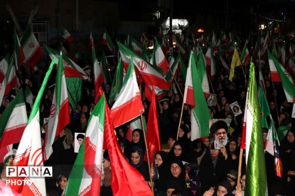 ورود پیکر شهید ۱۹ ساله یاسین رستمی در سی و سومین تجمعات مردمی - لردگان