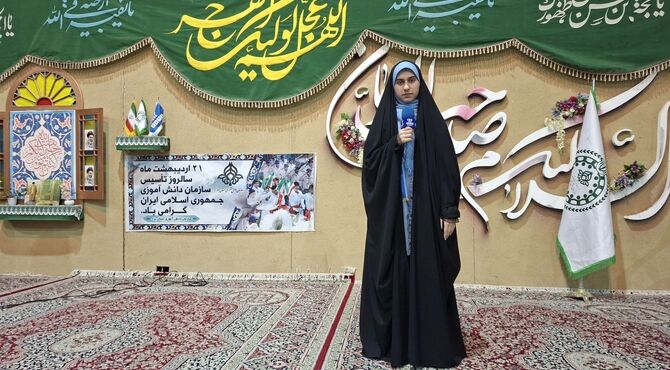 جلوه ای از همبستگی دانش آموزان در همایش وطن‌یار