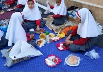 برپایی اردوی تفریحی به مناسبت روز جهانی تخم‌مرغ