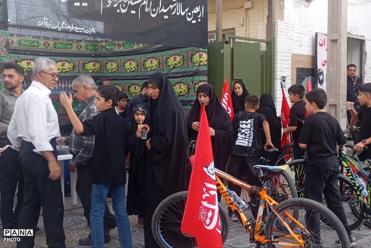 دلدادگی فرهنگیان در موکب اربعین حسینی