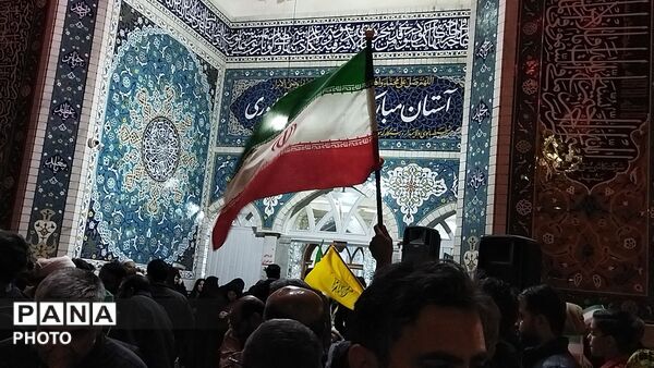 تجدید بیعت با رهبری توسط مردم نیشابور 