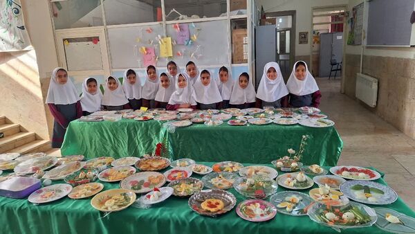 برگزاری روز جهانی تخم‌مرغ در دبستان دخترانه شهید جمیله کریمی شهرستان زارچ 