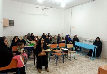 اولین جلسه هم اندیشی اولیا و مربیان در دبستان شهید پسندیده فدافن