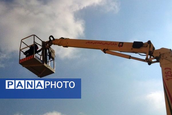 بیست و ششمین مانور زلزله و ایمنی در مدرسه دخترانه شهید رضا زارعی بندرعباس