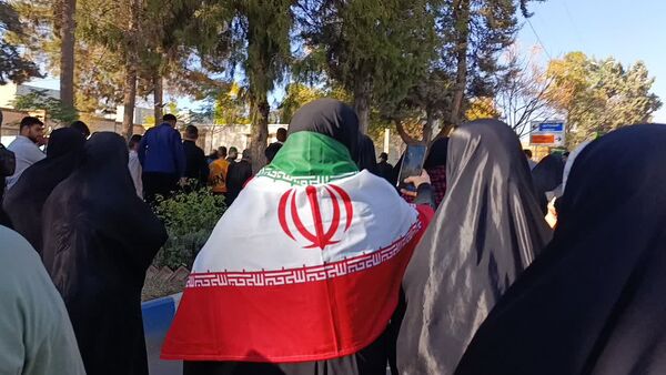 استقبال باشکوه مردم کوهدشت از شهدای گمنام  