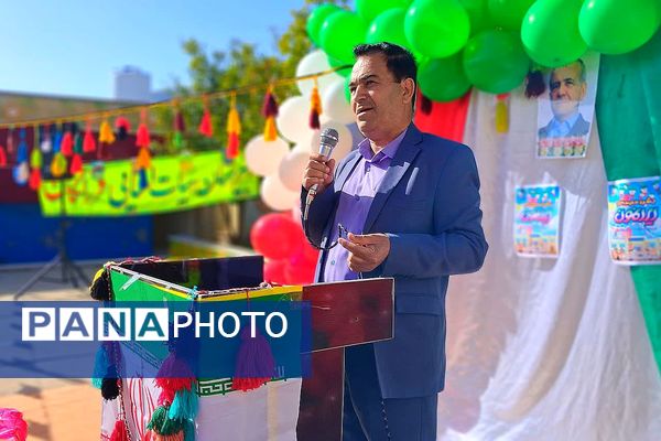 طنین زنگ انقلاب در مدرسه فرزانگان شهرستان باشت