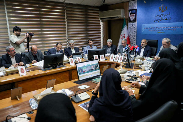 آیین بزرگداشت  اولین سالگرد شهدای فرهنگی و دانش آموز دفاع مقدس 12 روزه