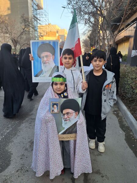 حضور دانش‌آموزان بجنوردی به همراه خانواده‌ها در اجتماع سراسری 