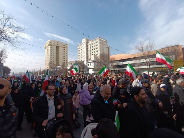 ۲۲ بهمن؛ خیابان‌ها صحنه تجدید بیعت ملت با آرمان‌های انقلاب