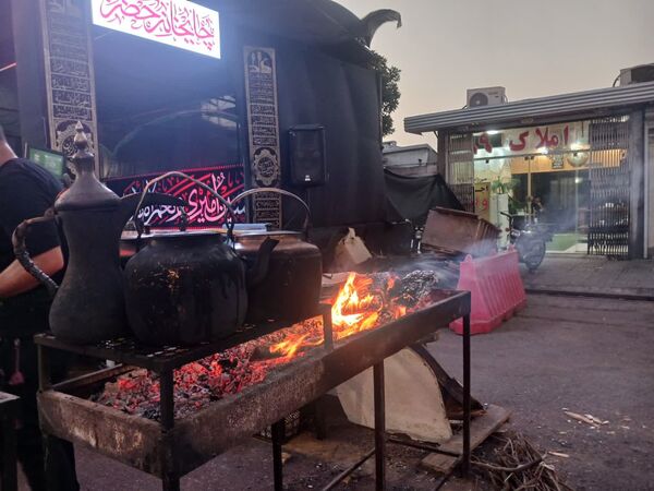 میهمانی عزاداران حسینی در موکب‌های محرمی فریدونکنار 