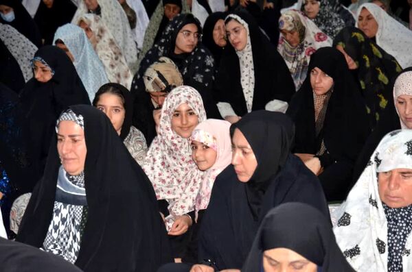 برگزاری نماز جمعه شهرستان گچساران به مناسبت هفته هلال احمر