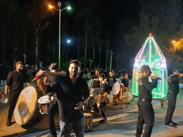 مراسم عزاداری شب عاشورا در پایگاه هوایی شهید دوران شیراز