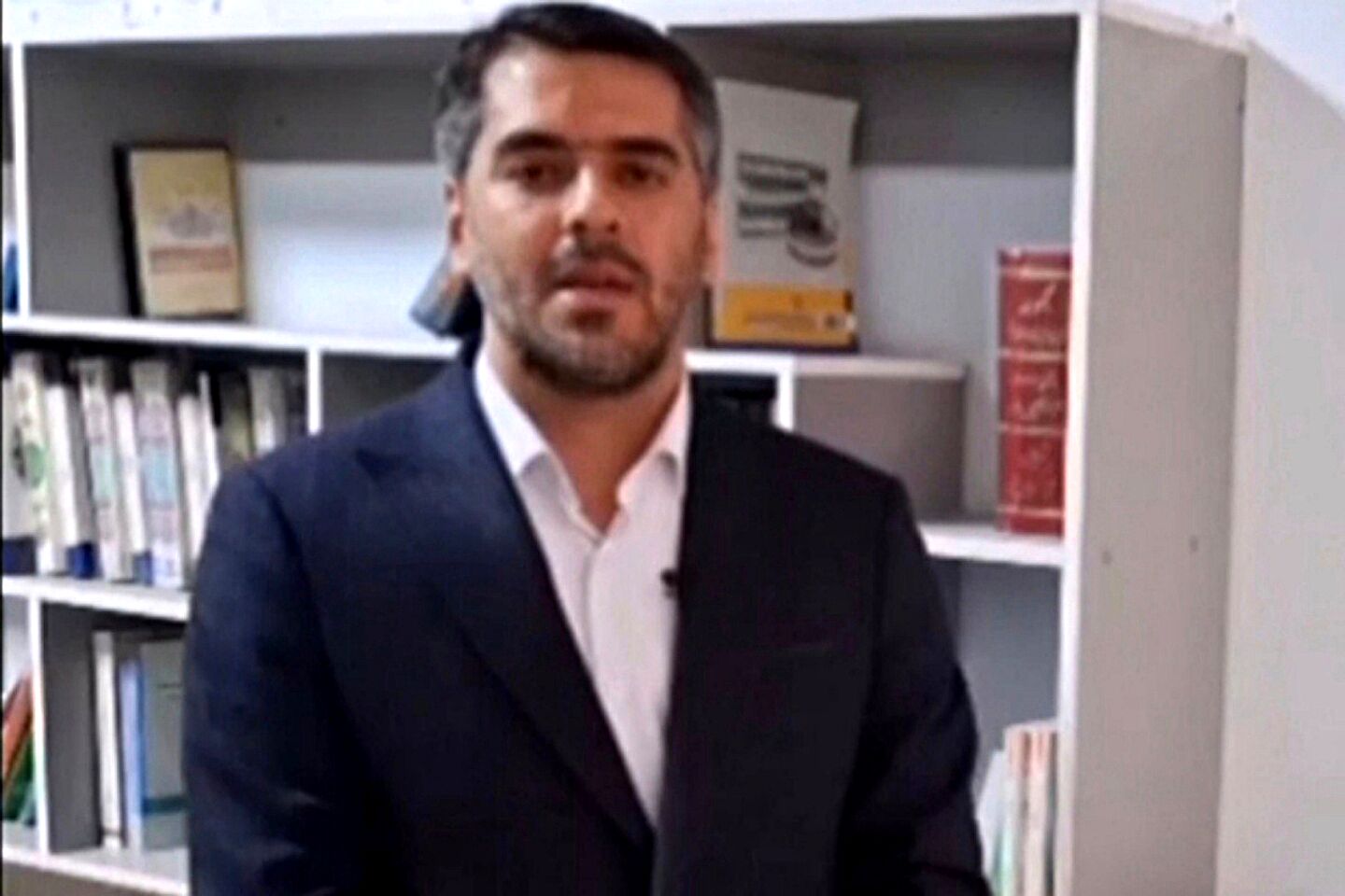 ایجاد فضای شاد در مدارس و تقویت جایگاه معلمان، اولویت آموزش و پرورش است