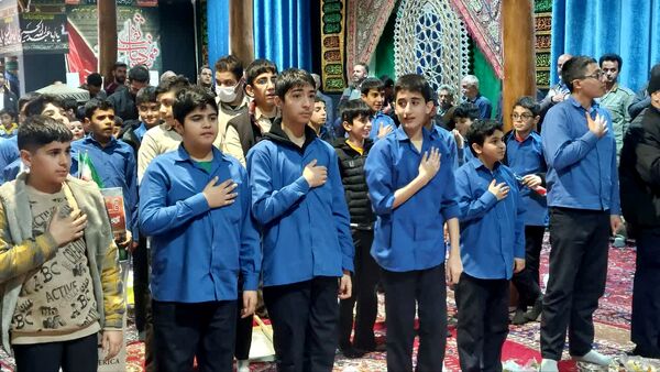 راهپیمایی یوم الله ۱۳ آبان در بلده مازندران