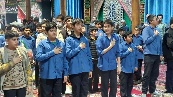 راهپیمایی یوم الله ۱۳ آبان در بلده مازندران