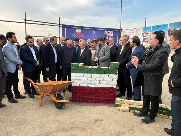 آیین خشت گذاری ۸ مدرسه ۲۱ کلاسه با حضور وزیر آموزش و پرورش در ملارد 