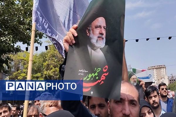 وداع تاریخی مشهدی‌ها با خادم‌الرضا؛ شهید جمهور