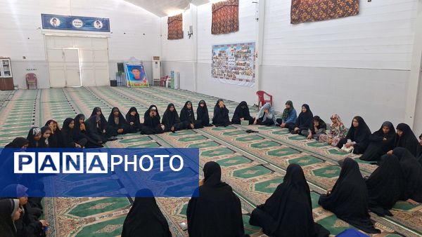 نشست کارگاهی قواعد زندگی دوره تابستانی بسیج در شهرستان لنده