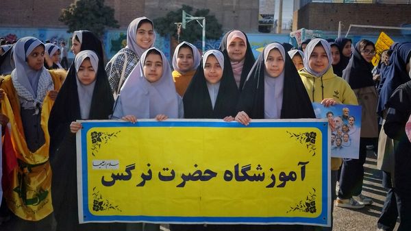 راهپیمایی 13 آبان  و روز دانش‌آموز در اشتهارد