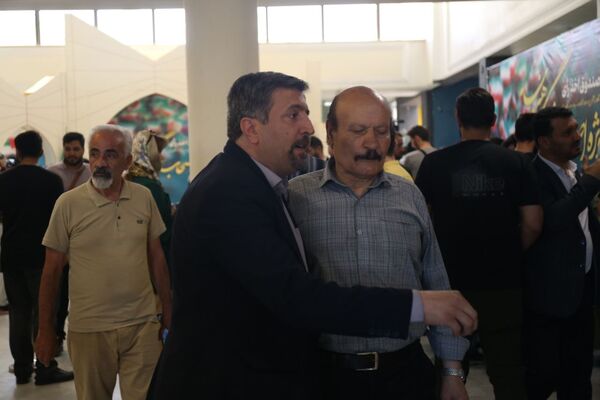 حماسه رأی اولی‌ها در کنار هنرمندان و اصحاب رسانه 